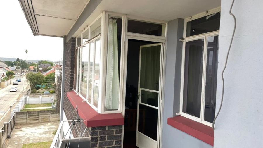 2 Bedroom Property for Sale in Uitenhage Upper Central Eastern Cape